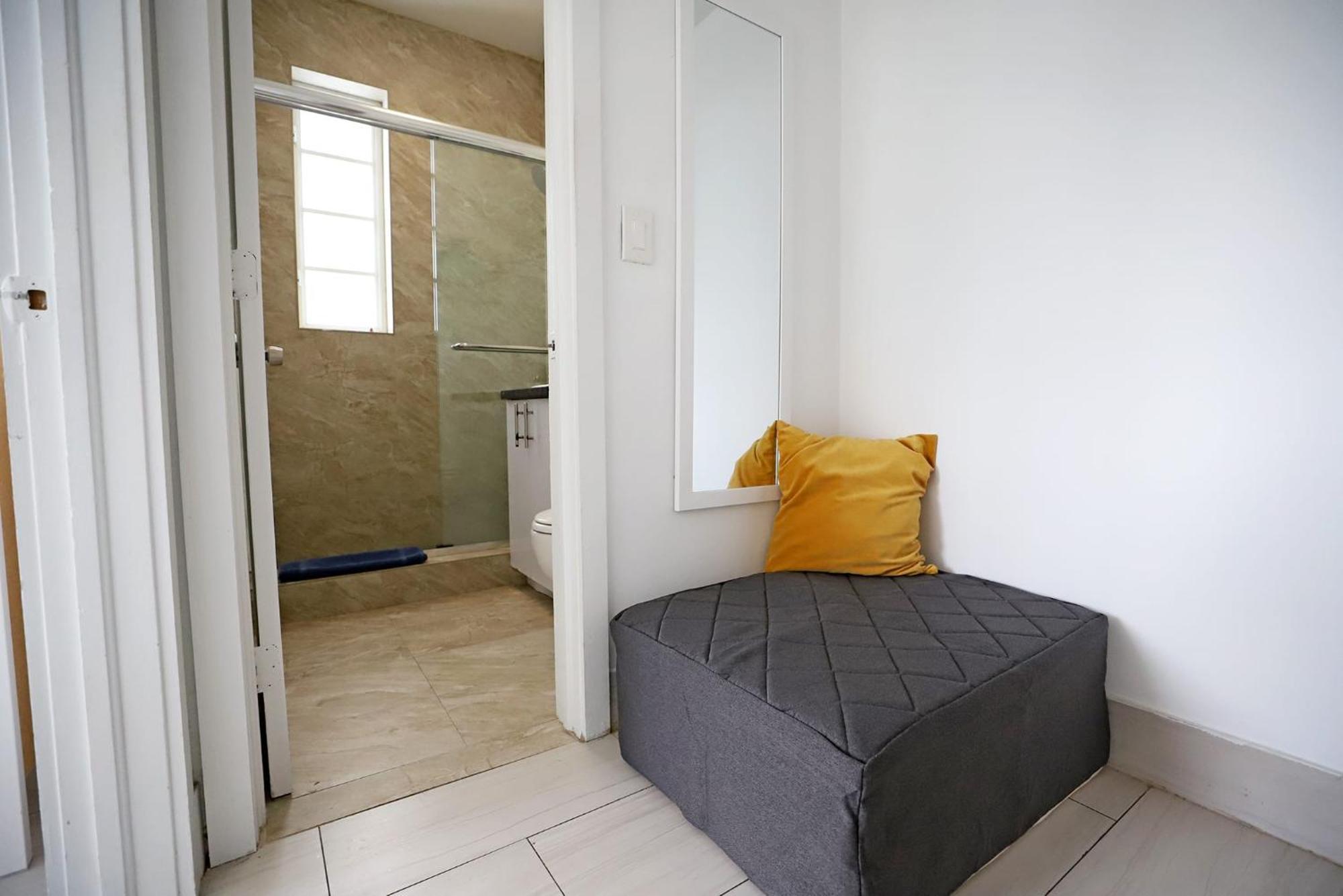 2 Bedroom Apartment 3 Minute Walk To South Beach & Ocean Drive Miami Beach Zewnętrze zdjęcie