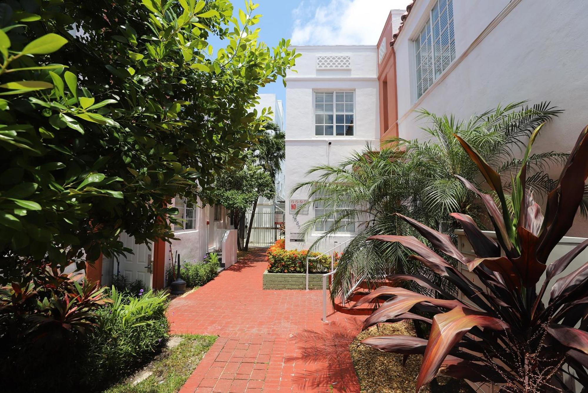 2 Bedroom Apartment 3 Minute Walk To South Beach & Ocean Drive Miami Beach Zewnętrze zdjęcie